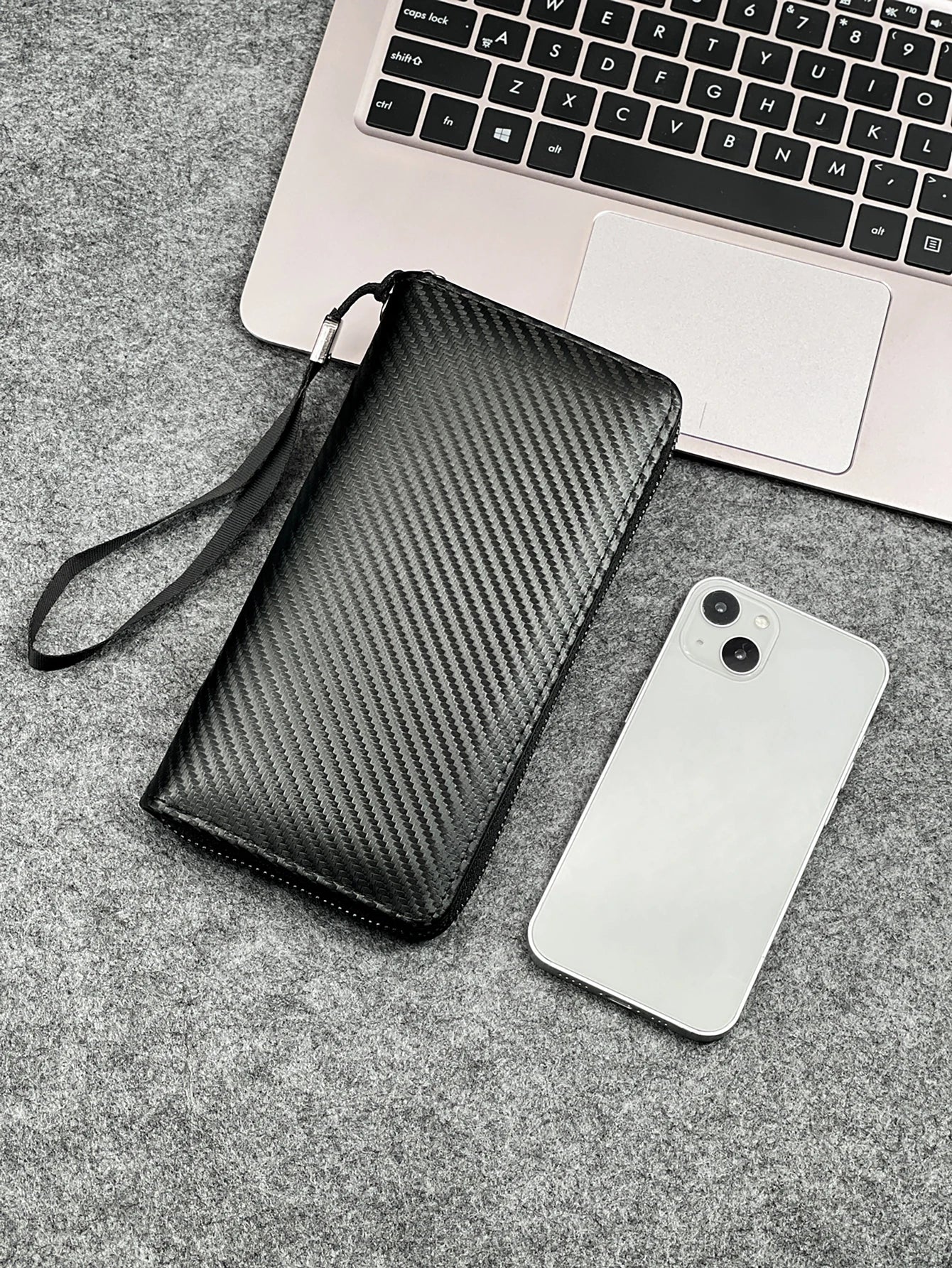 Pochette Longue Executive – Édition Carbon Clutch