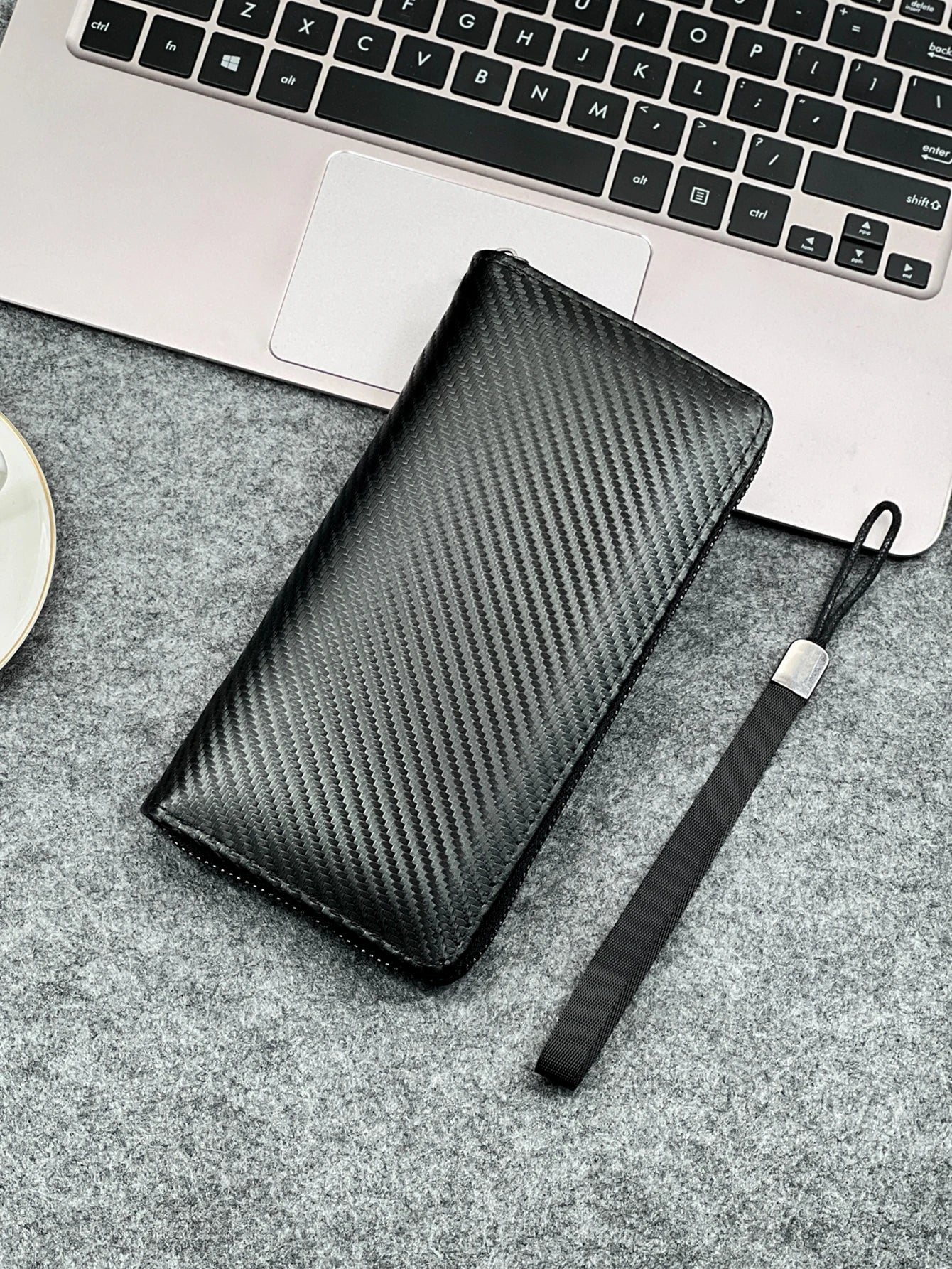 Pochette Longue Executive – Édition Carbon Clutch