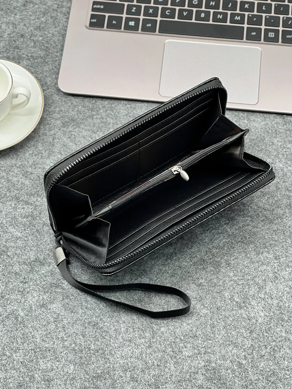Pochette Longue Executive – Édition Carbon Clutch